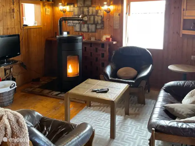Rheintal en Alemania, Renania-Palatinado, Weyer - chalet Acogedor salón con estufa de pellets