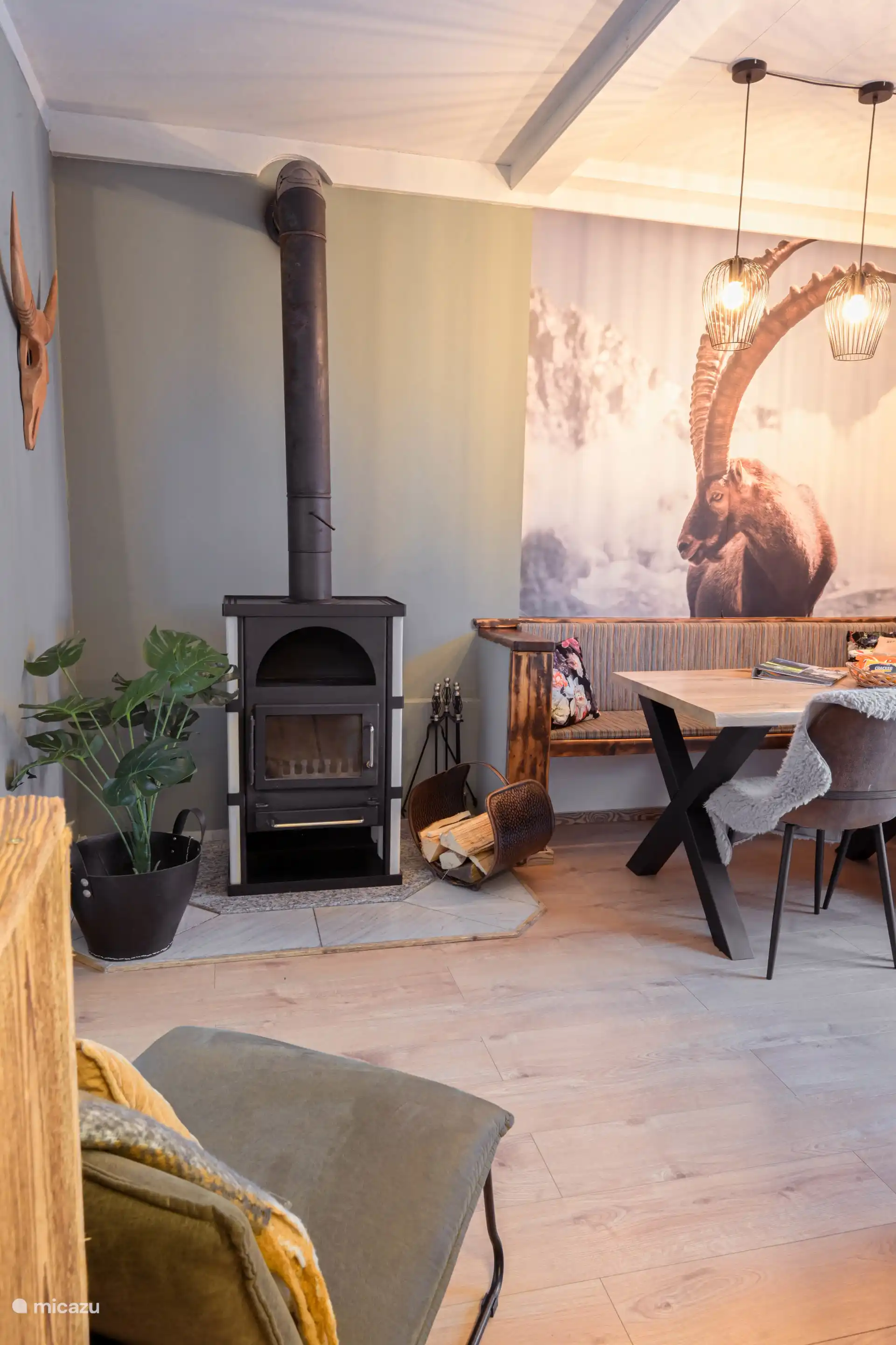 Hoher Sonnblick with wood stove