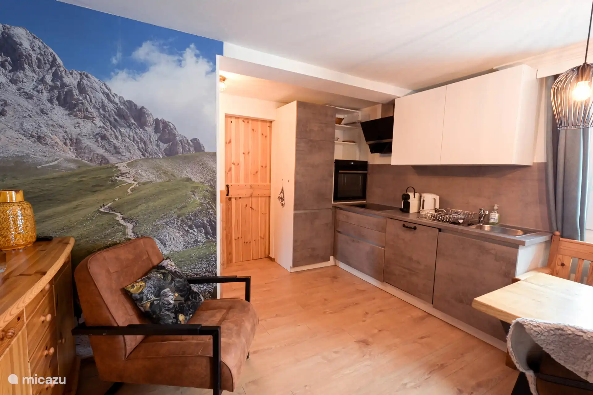 Ritterkopf kitchen with dishwasher, oven and large refrigerator