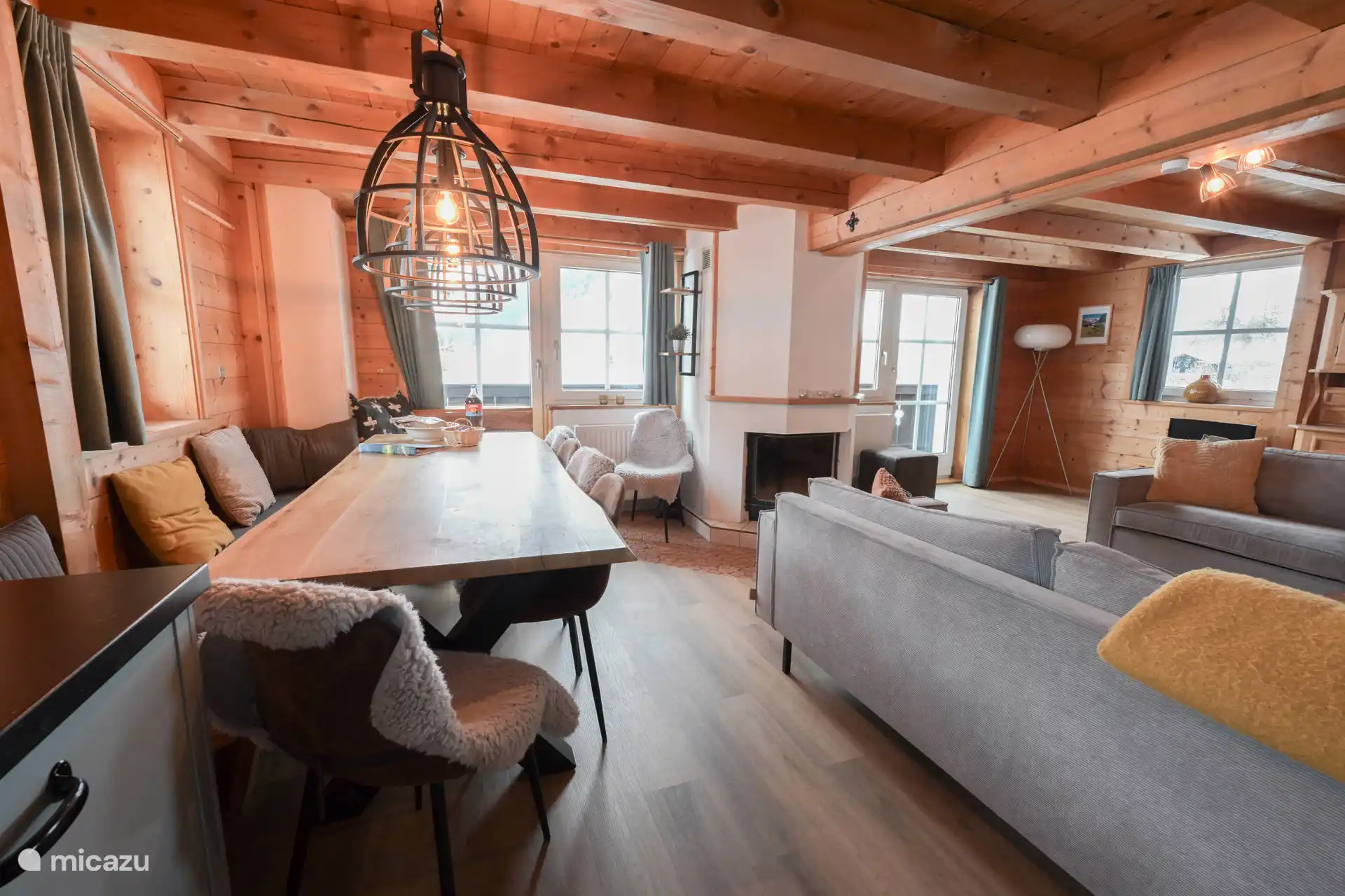 Schareck living room with access to the spacious balcony