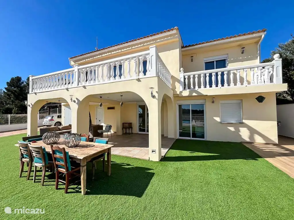 Terraza de opciones gastronómicas