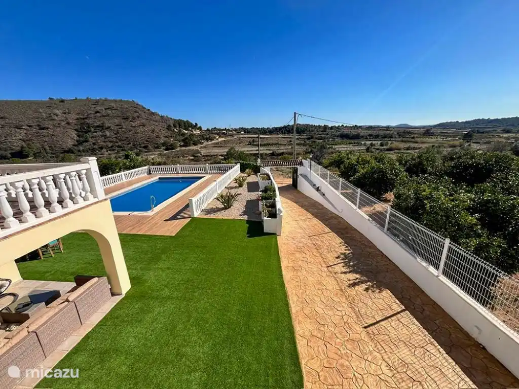 Entrada desde la puerta