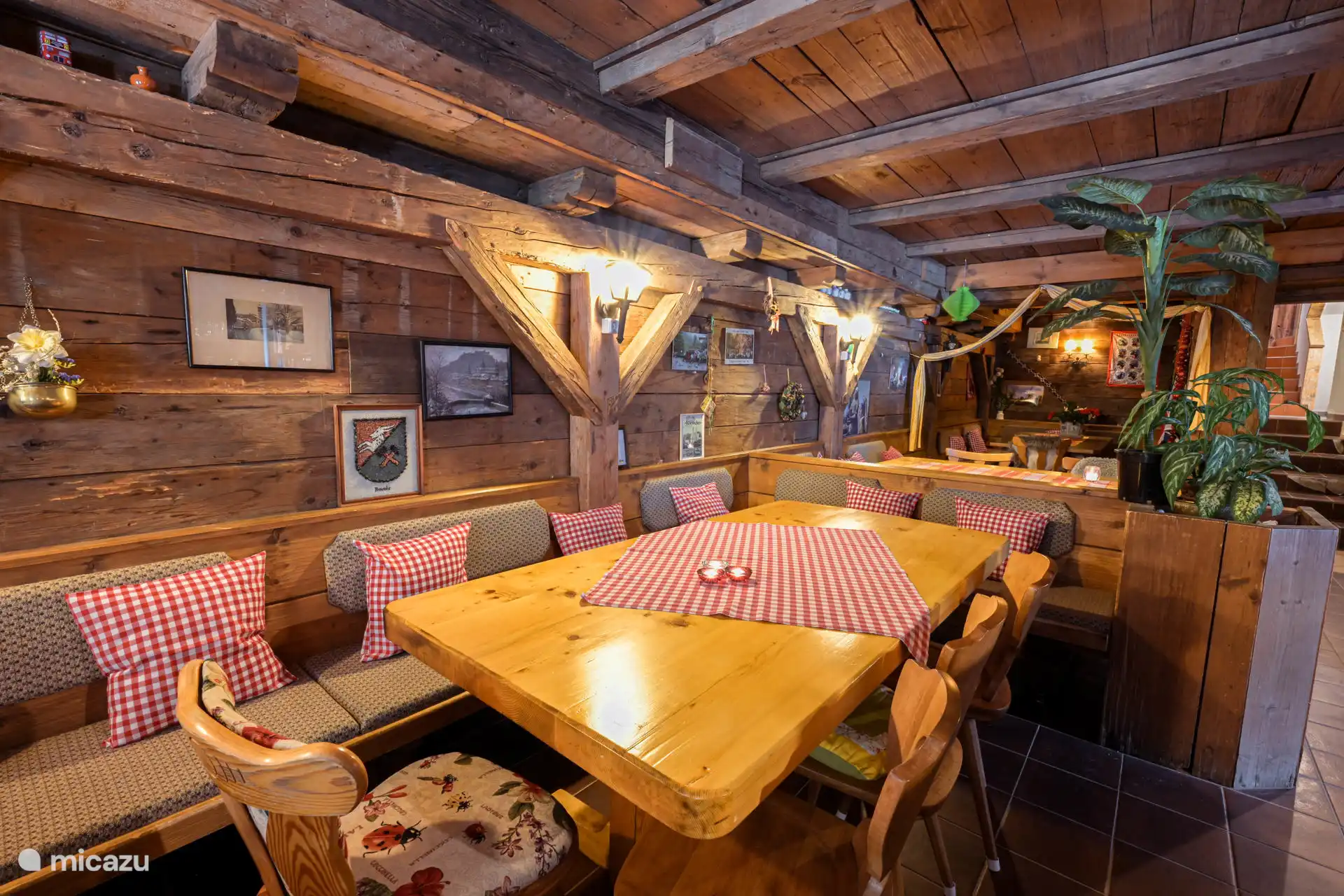 Stube mit Honesty Bar