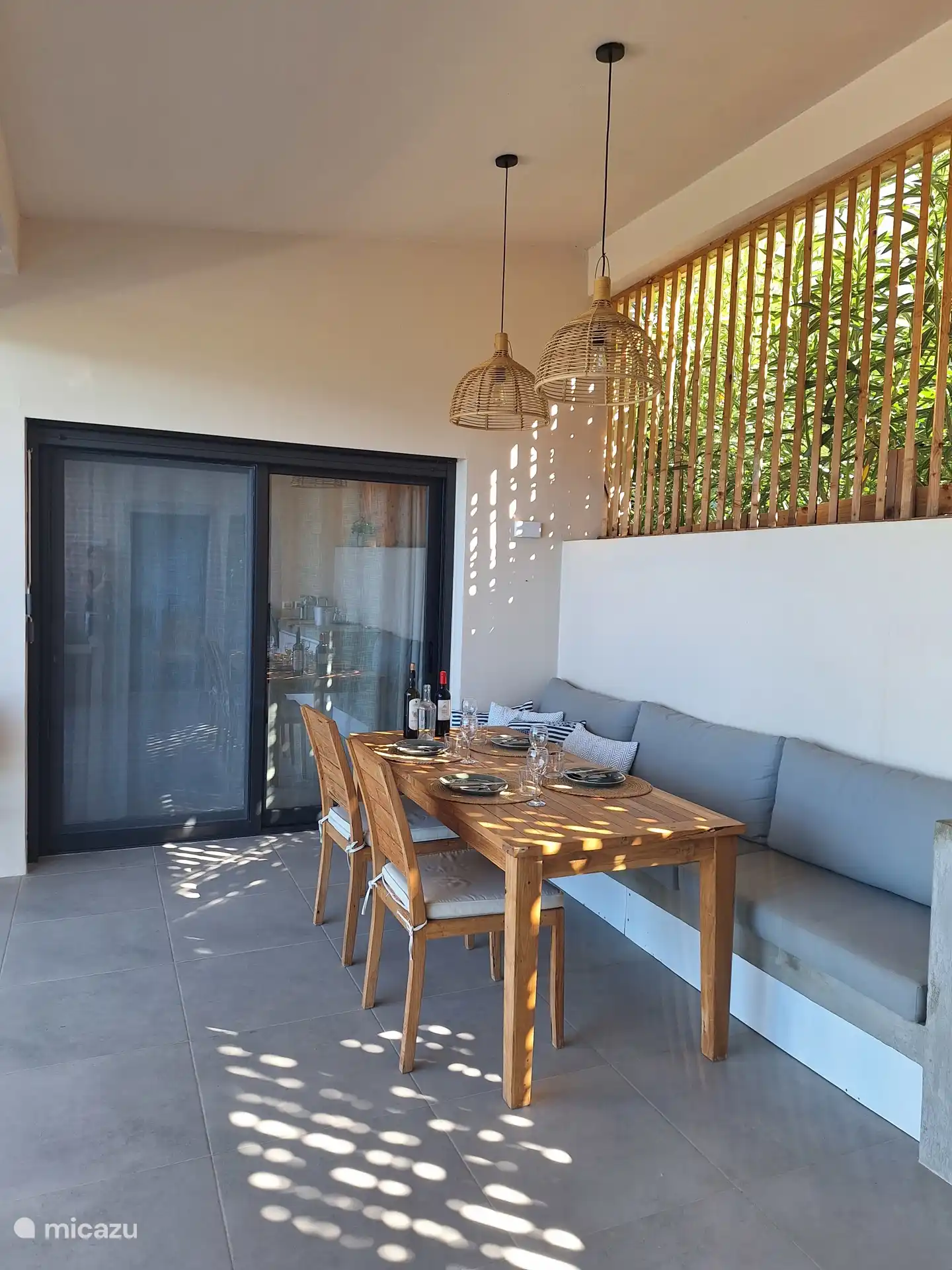 Shaded outdoor dining area to enjoy your coffee in the morning and your food al fresco.