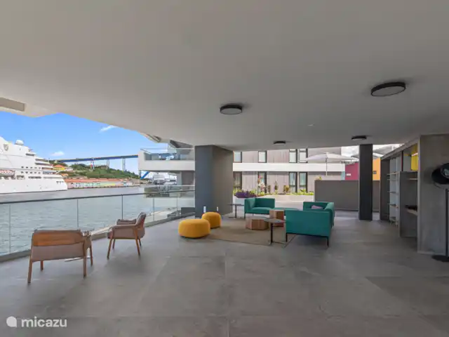 The Wharf 1D - au cœur de Willemstad | Curaçao, Curaçao-Centre, Willemstad - appartement Voyez les navires aller et venir de près !