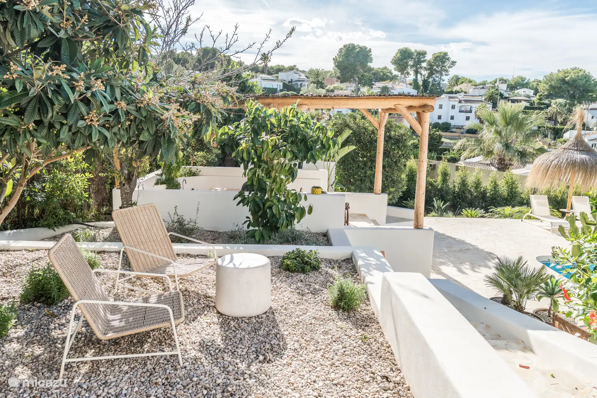 Sitzbereich, um einen schönen Sonnenuntergang zu genießen.