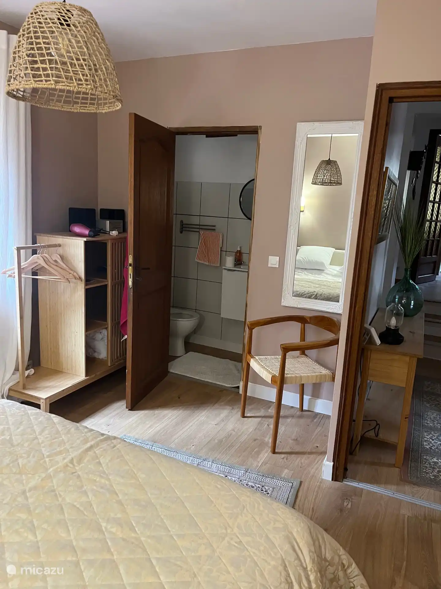 Dormitorio 2 con baño privado.