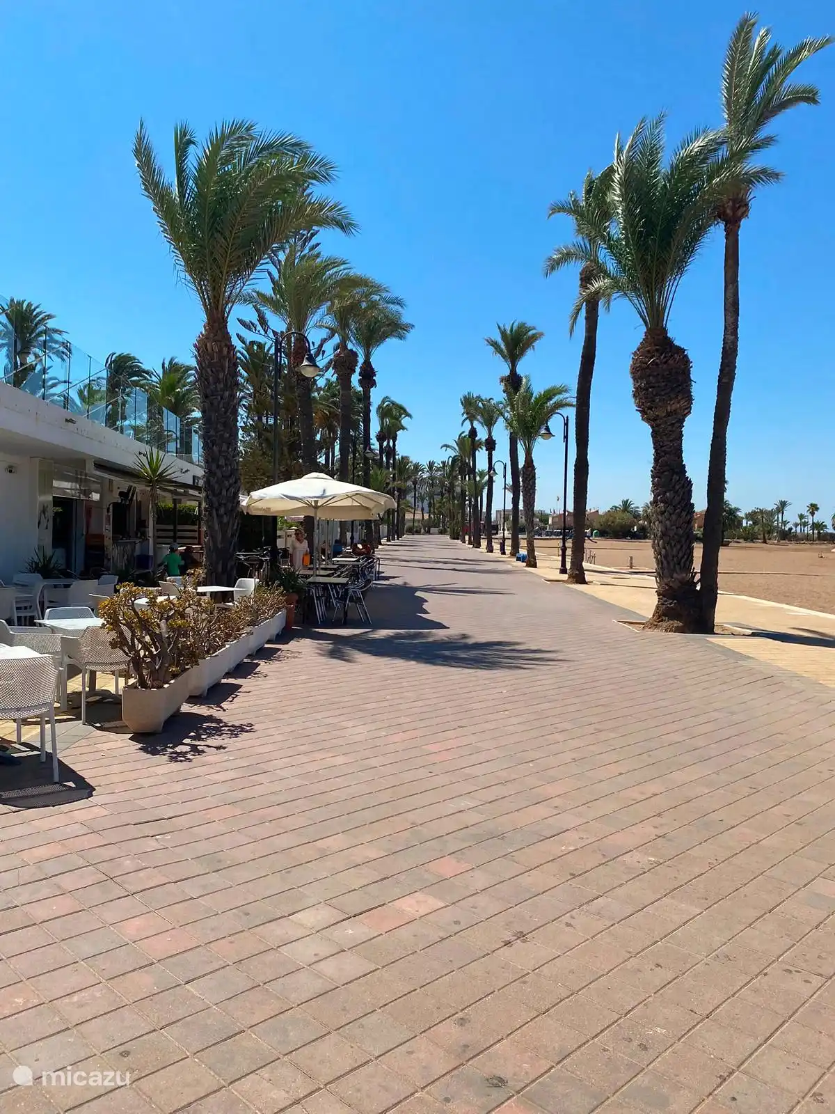 Boulevard Mar de Cristal