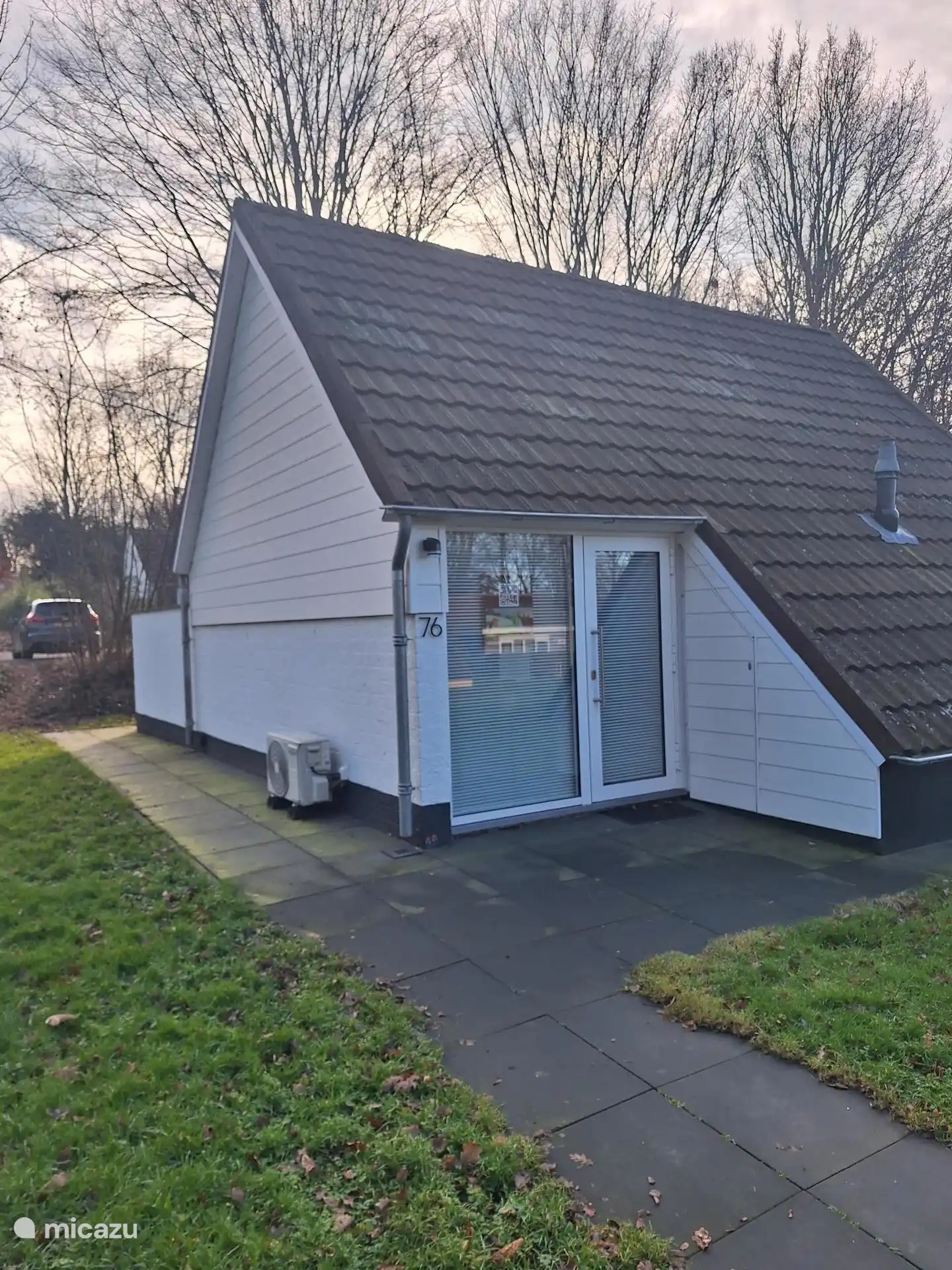 Front with free parking