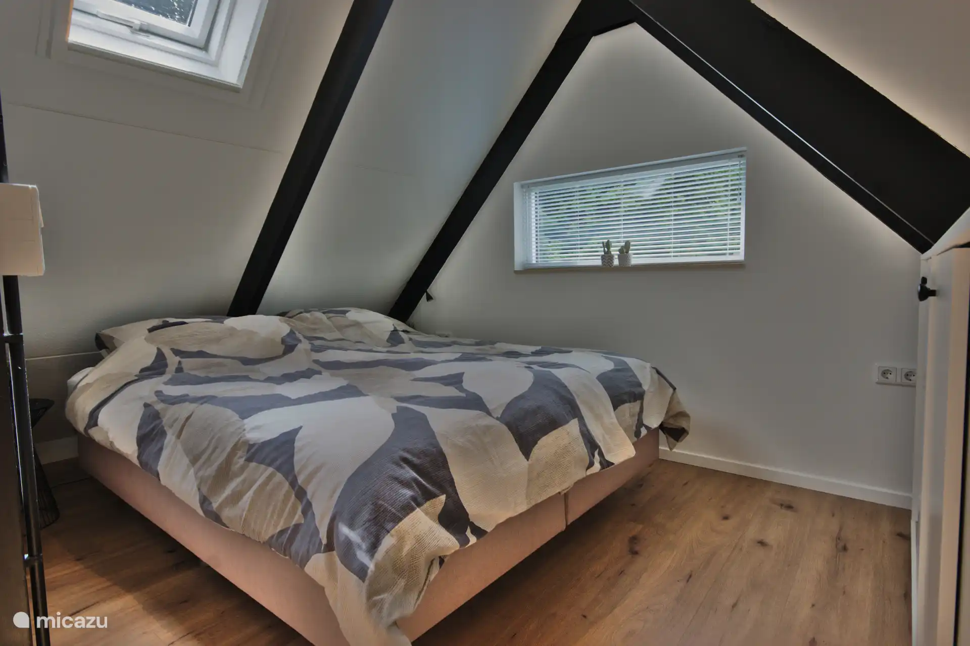 Bedroom 1st floor