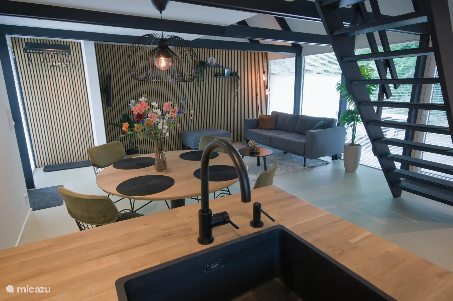 Woonkamer airco vloerverwarming
