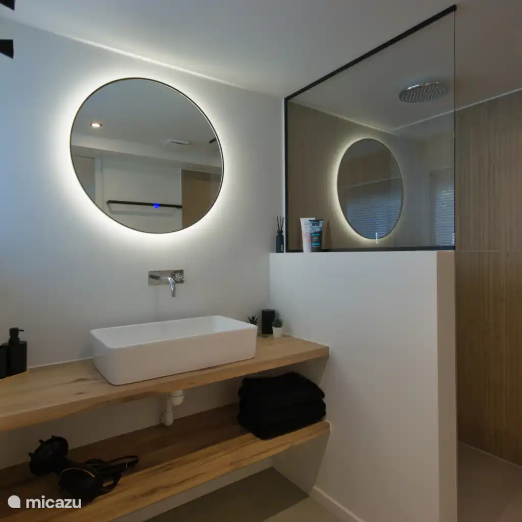 Heuvellodge Robin /Luxe vakantiehuis