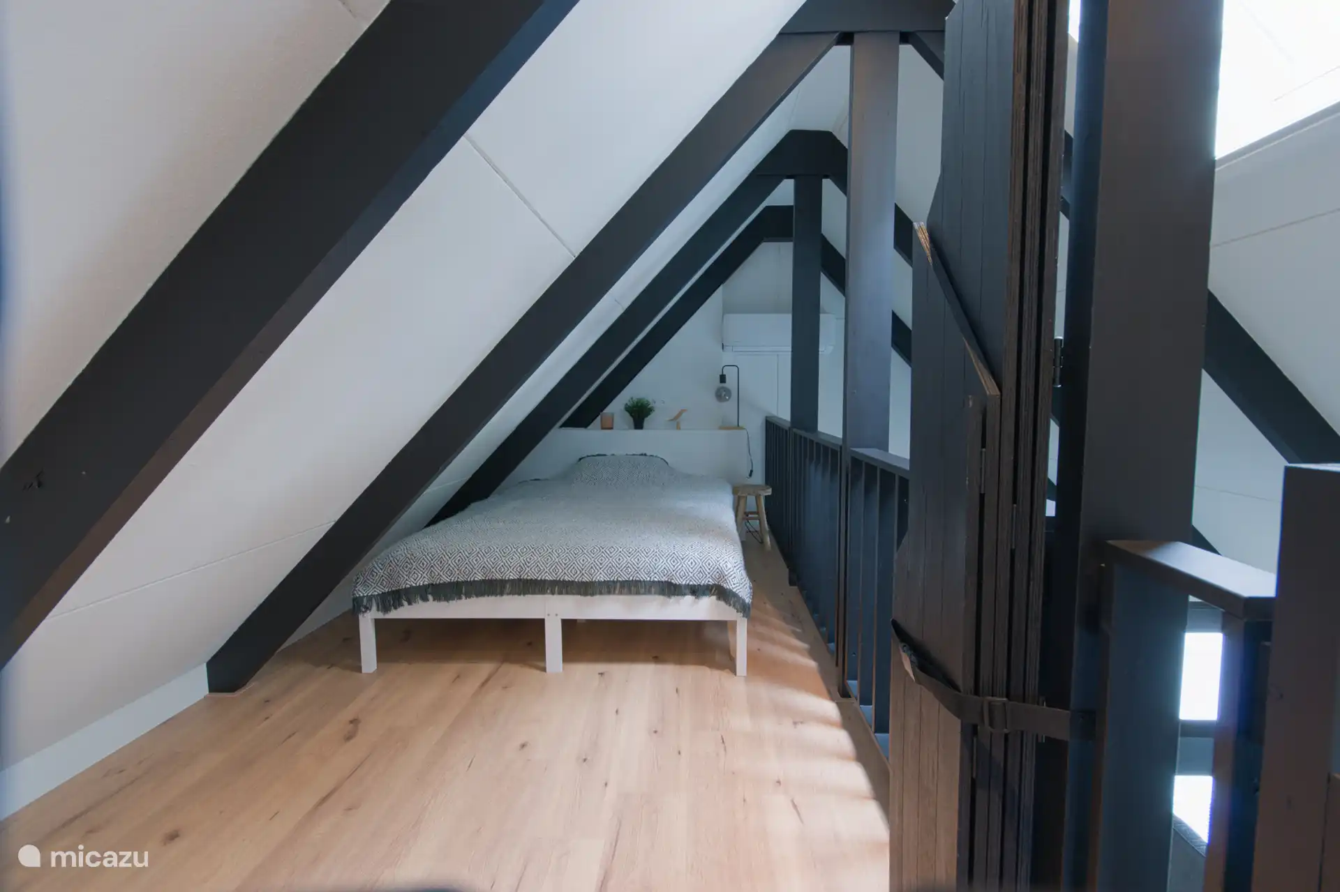 2e bed 