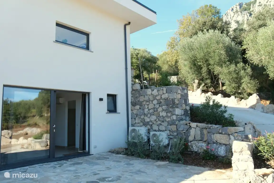 Der Eingang des Gästehauses