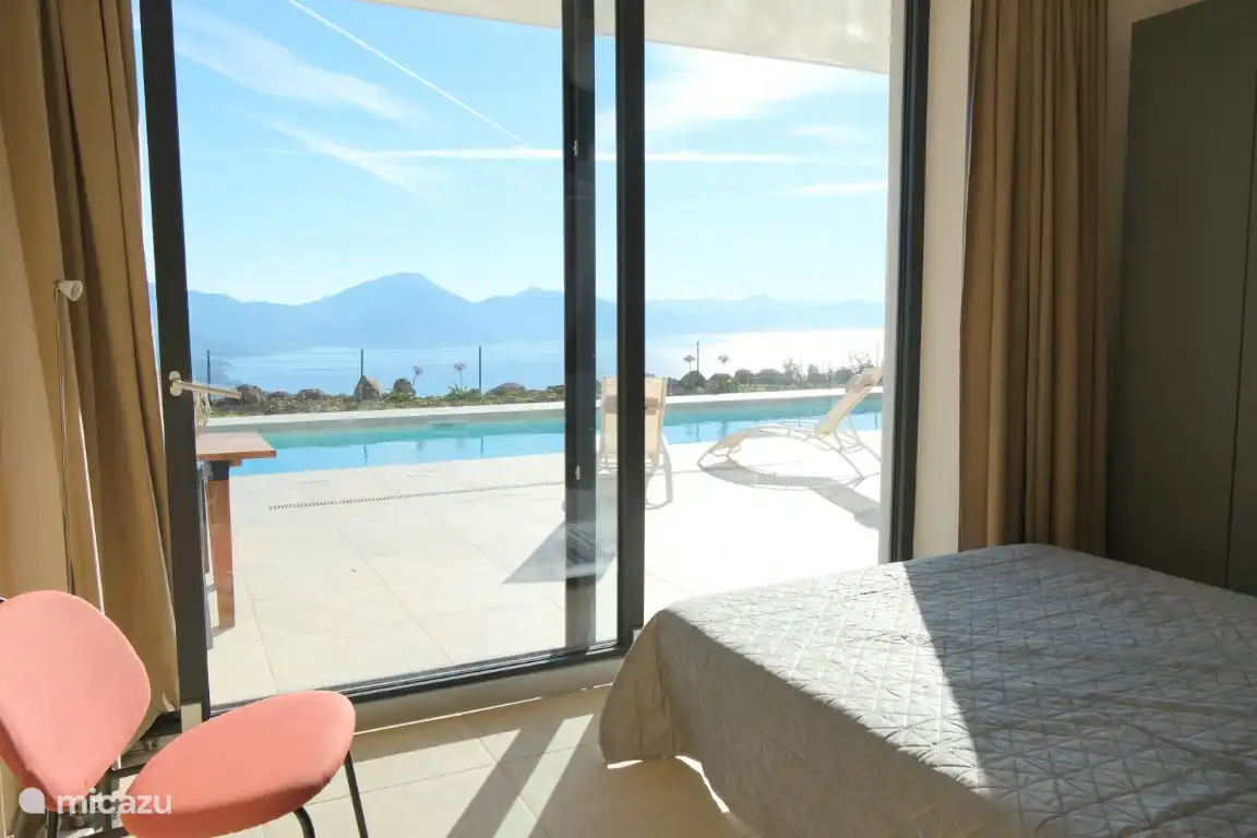 Blick auf die Terrasse und den Golfo di Policastro