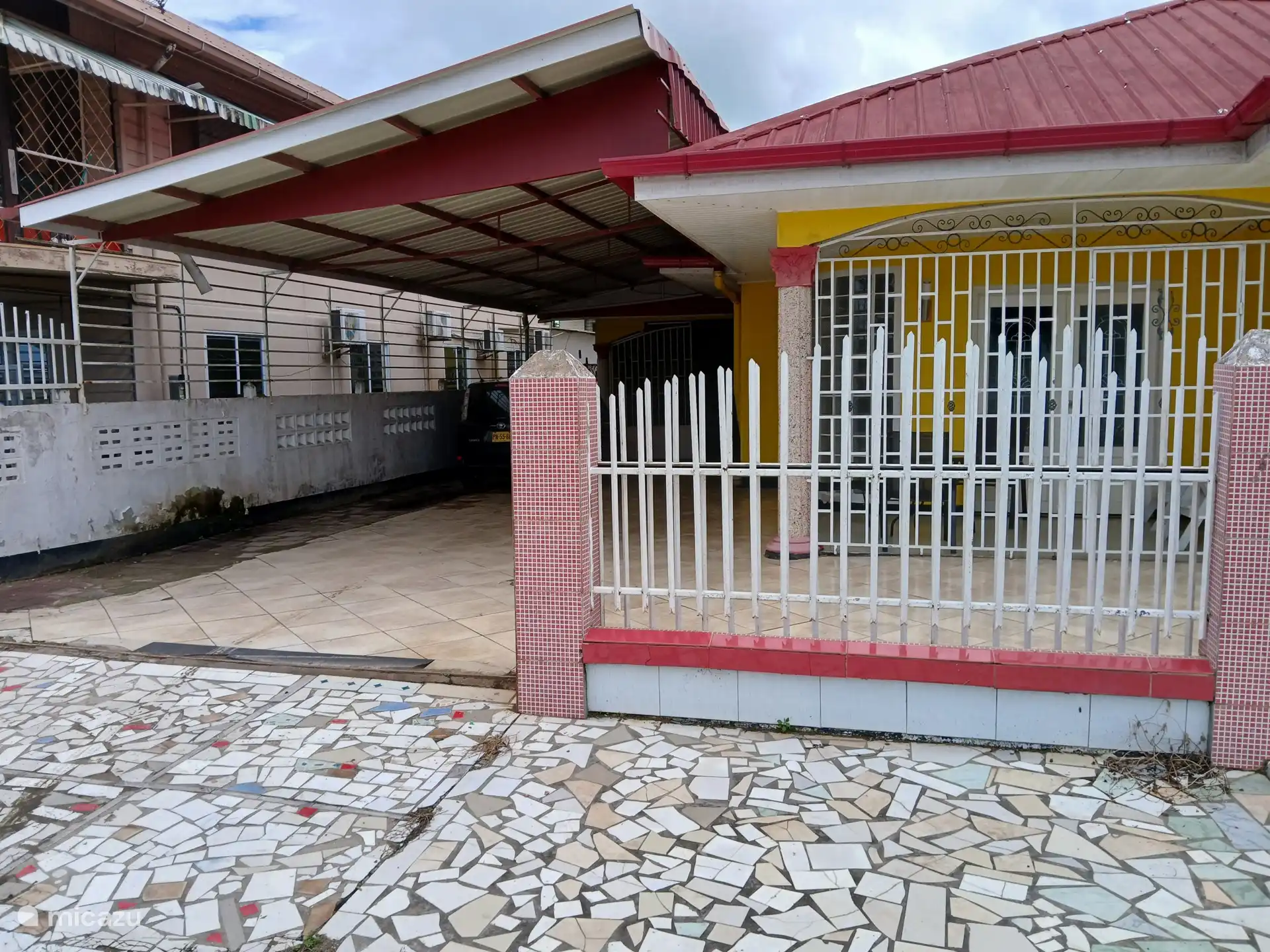 Außenseite des Anschlusses