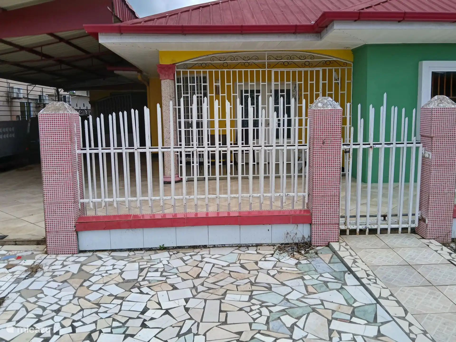 Vorderseite des Hauses