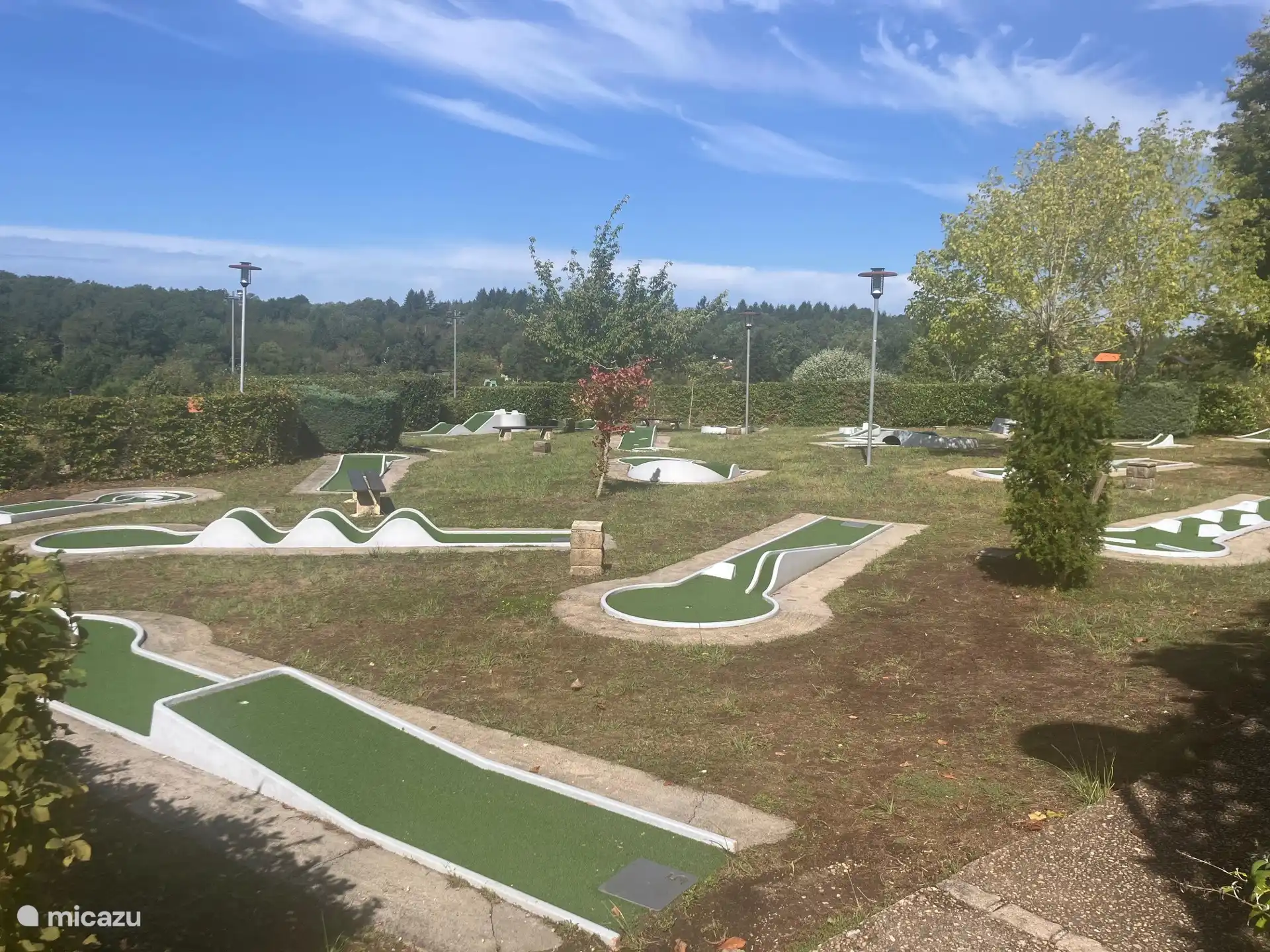 Minigolf op het terrein