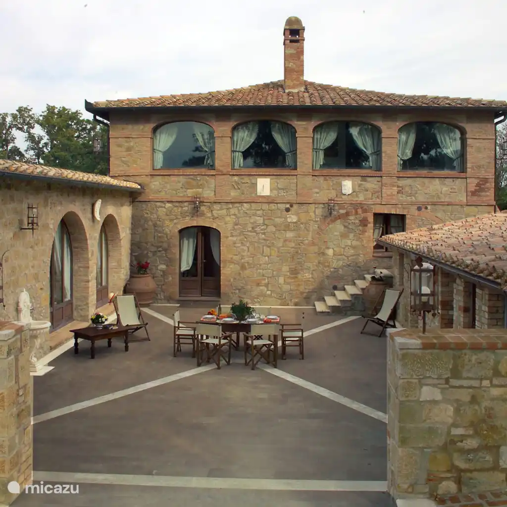 Villa Oliveto