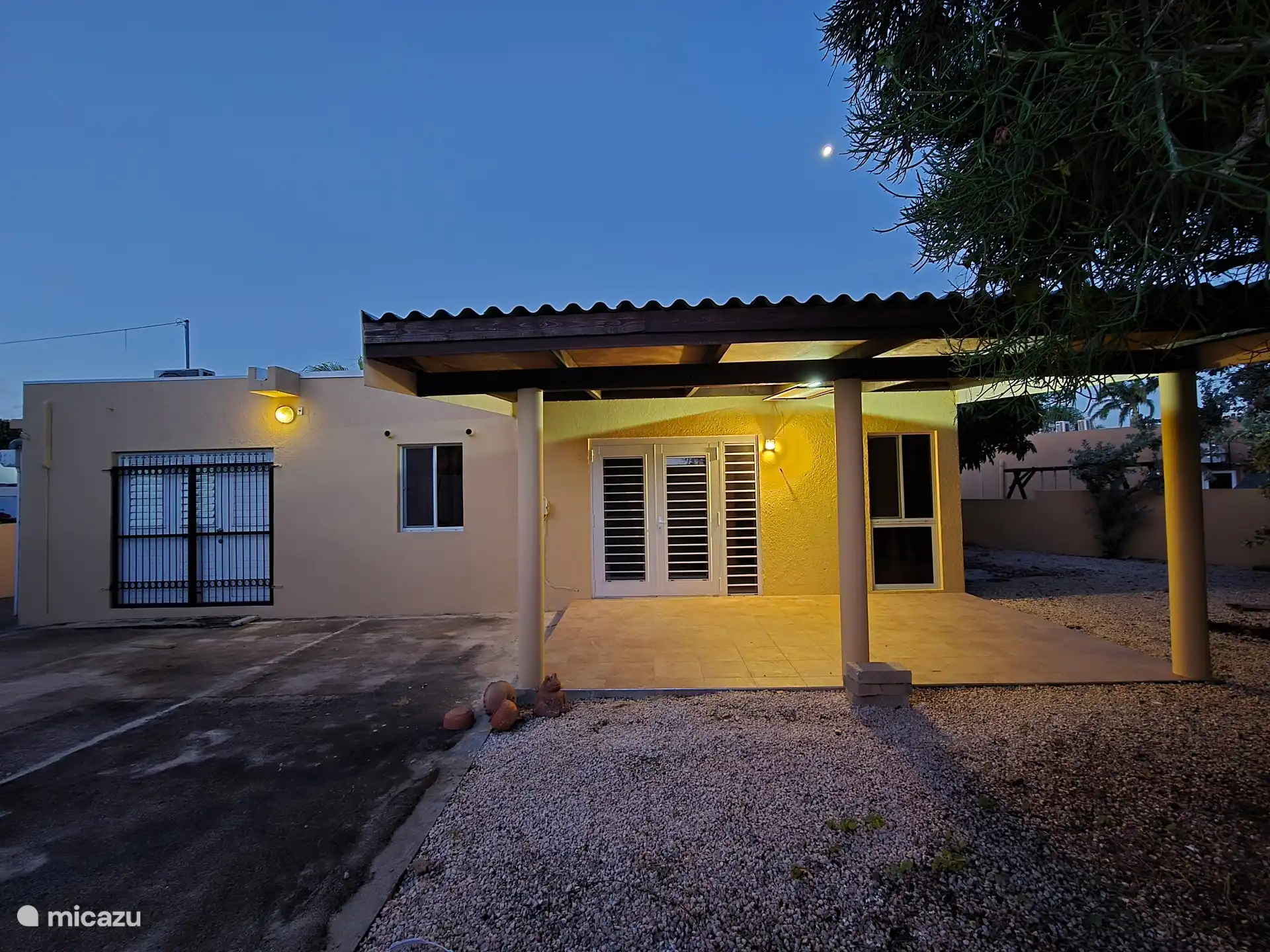 ¡Disfruta de los vientos alisios del noreste y experimenta Curazao en su máxima expresión en B14!