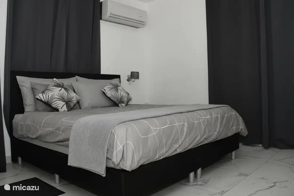 L’avant de la chambre double, climatisé pour plus de confort.