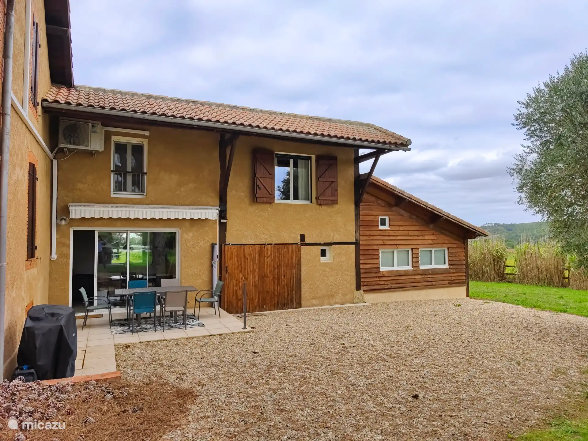 ferienhaus, Barcugnan, Gers, Frankreich - Gite Le Campané - Schwimmbad und Aussicht 