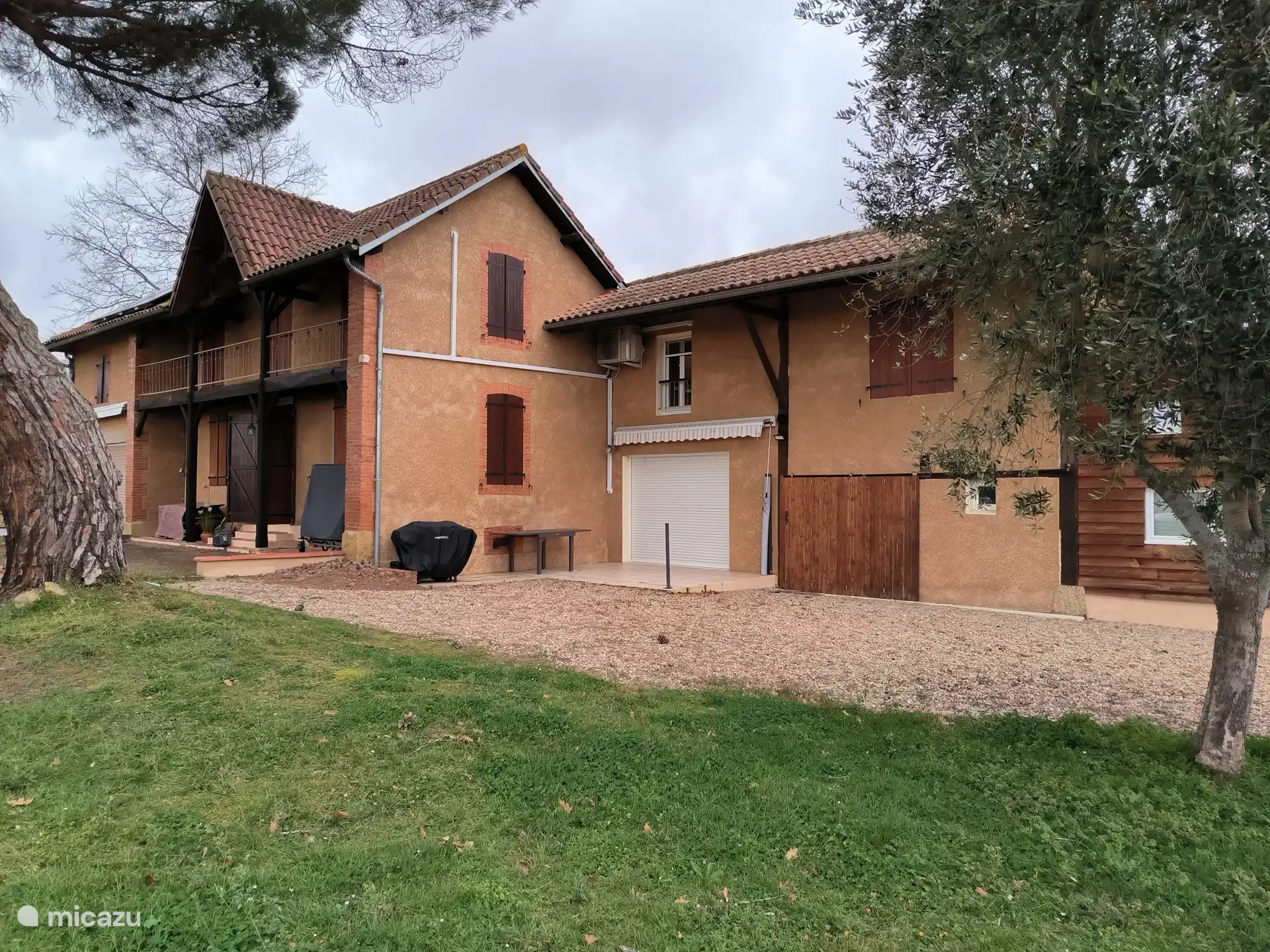 Gite Le Campané - piscina y vistas  en Francia, Gers, Saint-Michel - casa vacacional