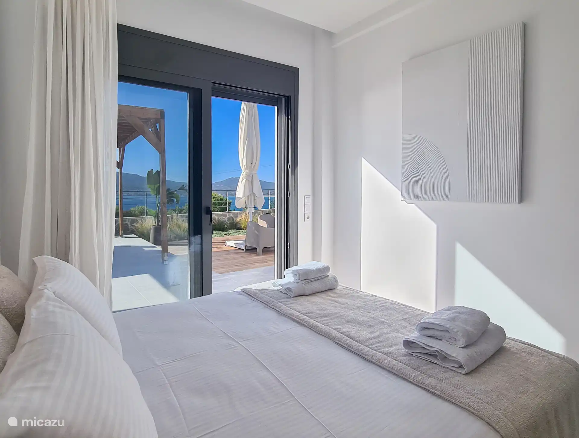 Hauptschlafzimmer mit Doppelbett