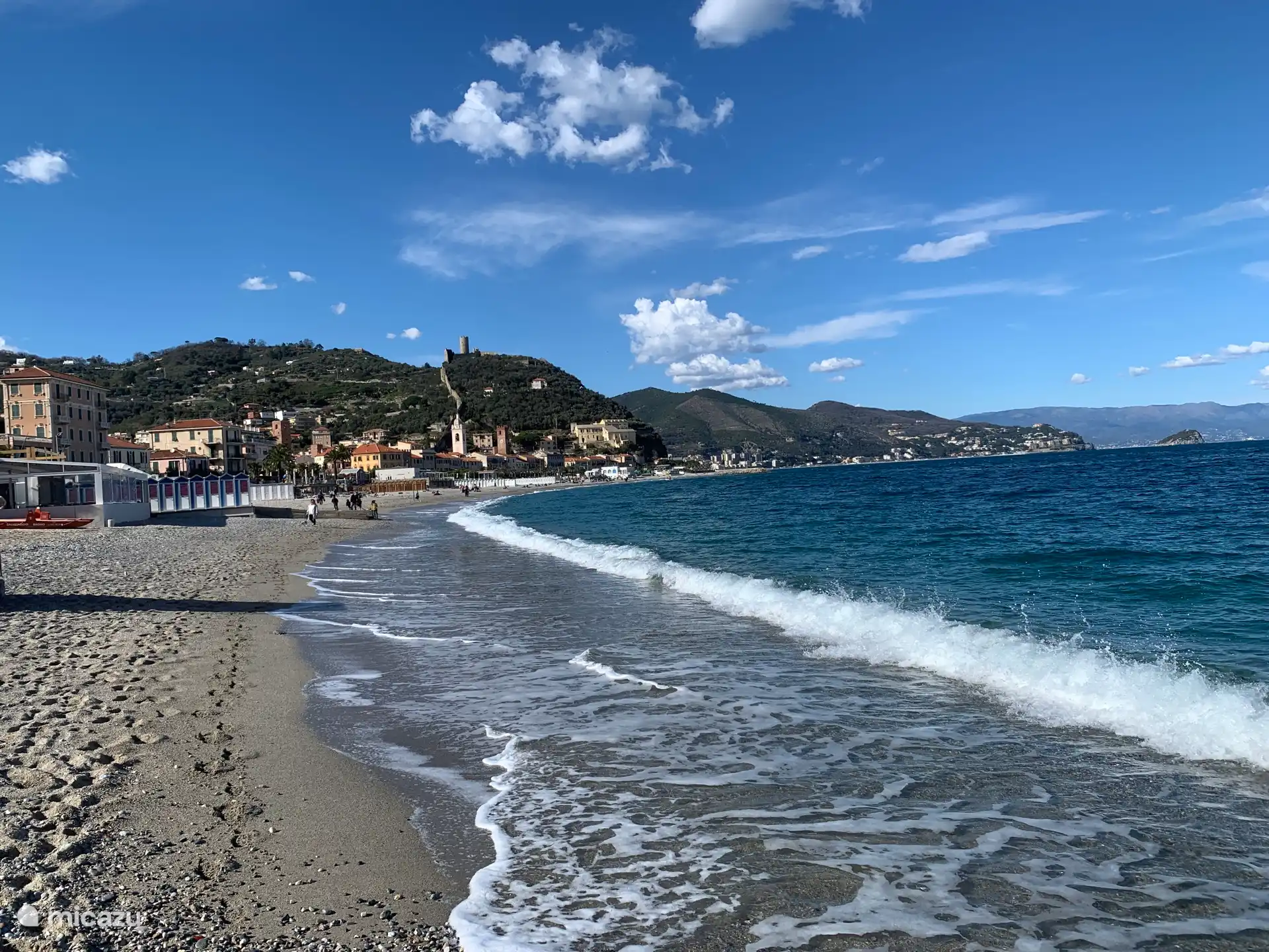 Dichtbij de bloemenriviera