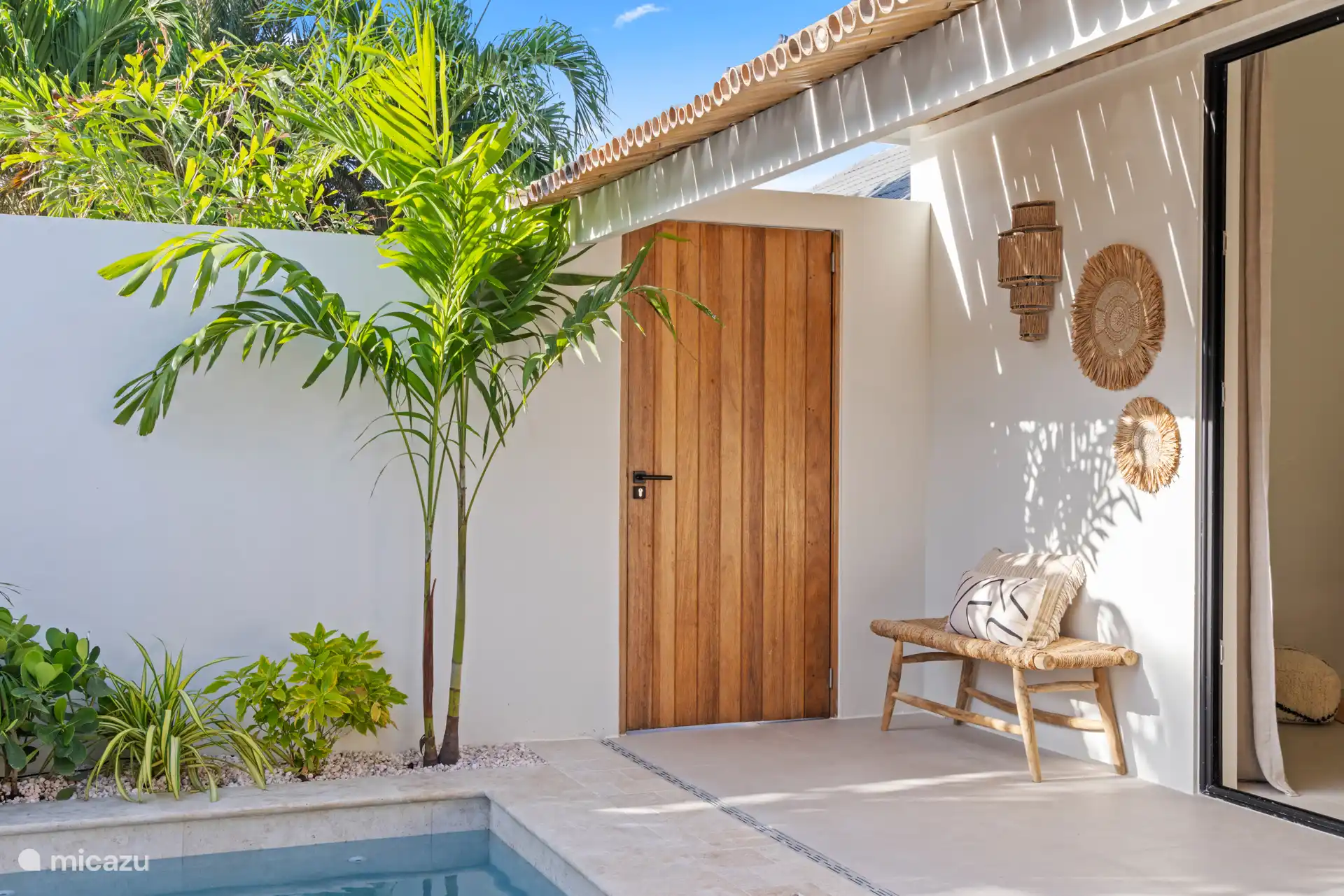 Hoekje in de patio tuin.