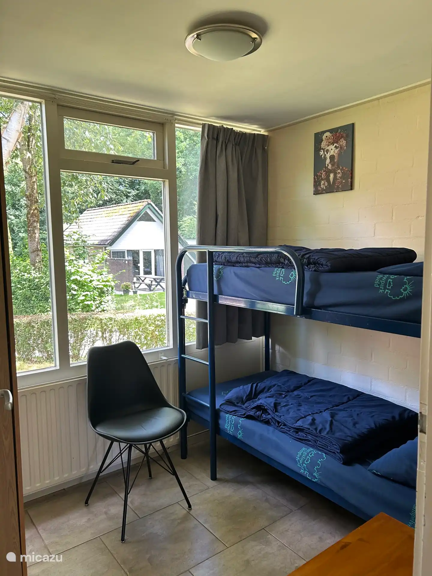 Ground floor bedroom with bunk beds 