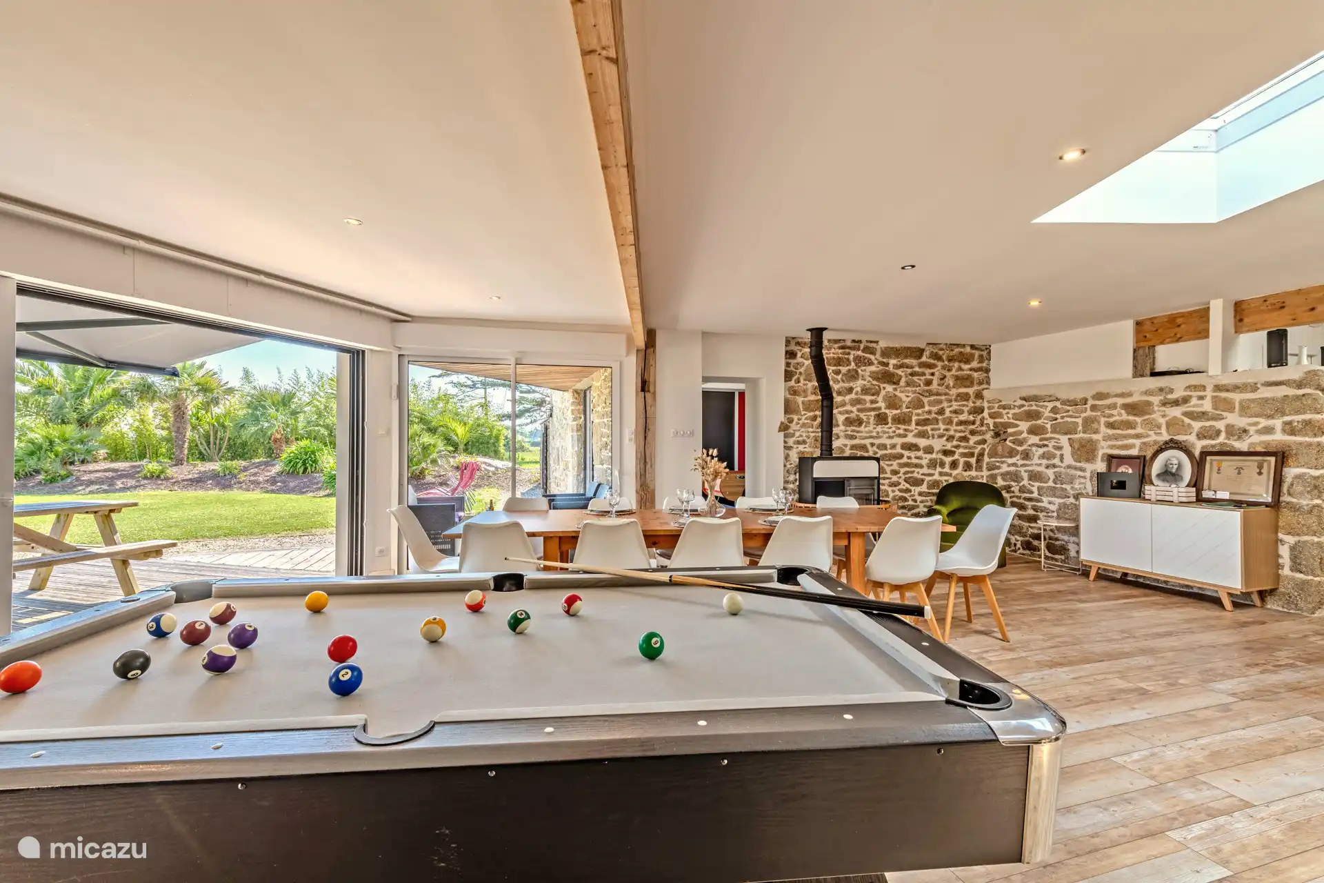 Pièce de vie billard