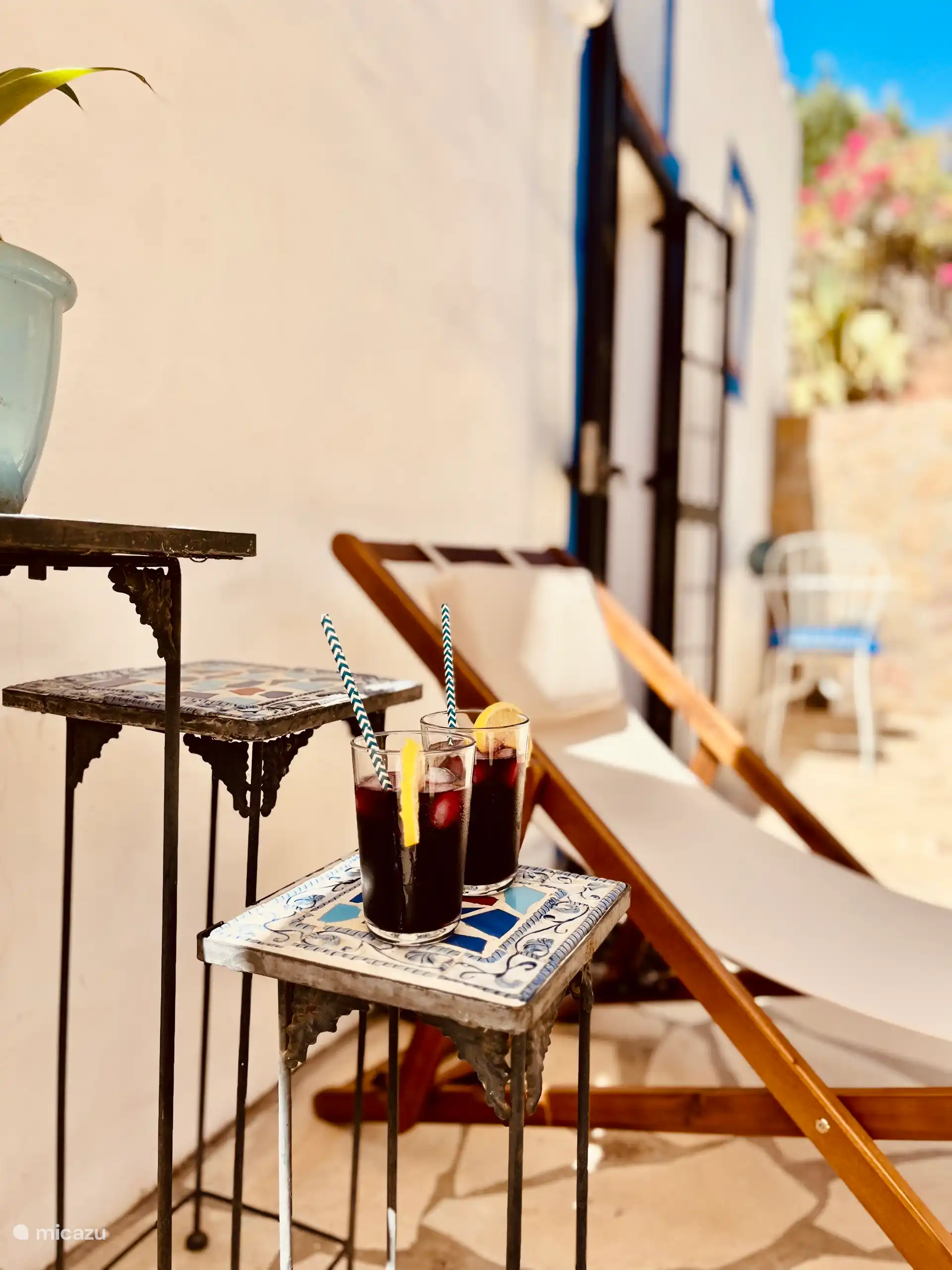 Terrasse privée où vous pouvez vous détendre et recevoir le petit-déjeuner servi
