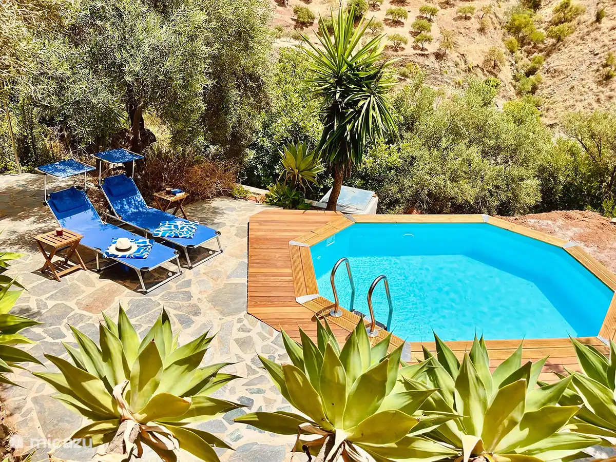 Casa Blanca y Azul in Spain, Andalusia, Almogía - Bed & Breakfast