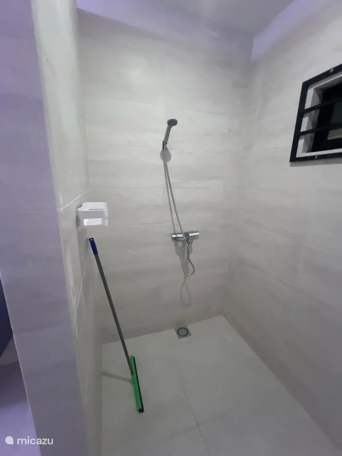 Bathroom 2 shower room