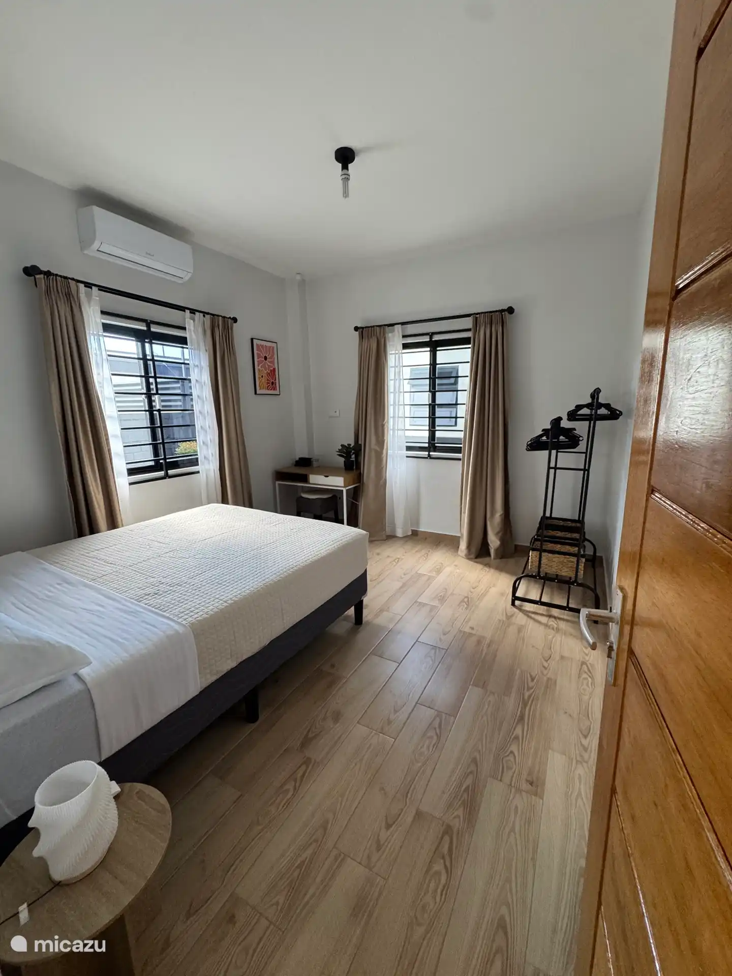 Schlafzimmer 4