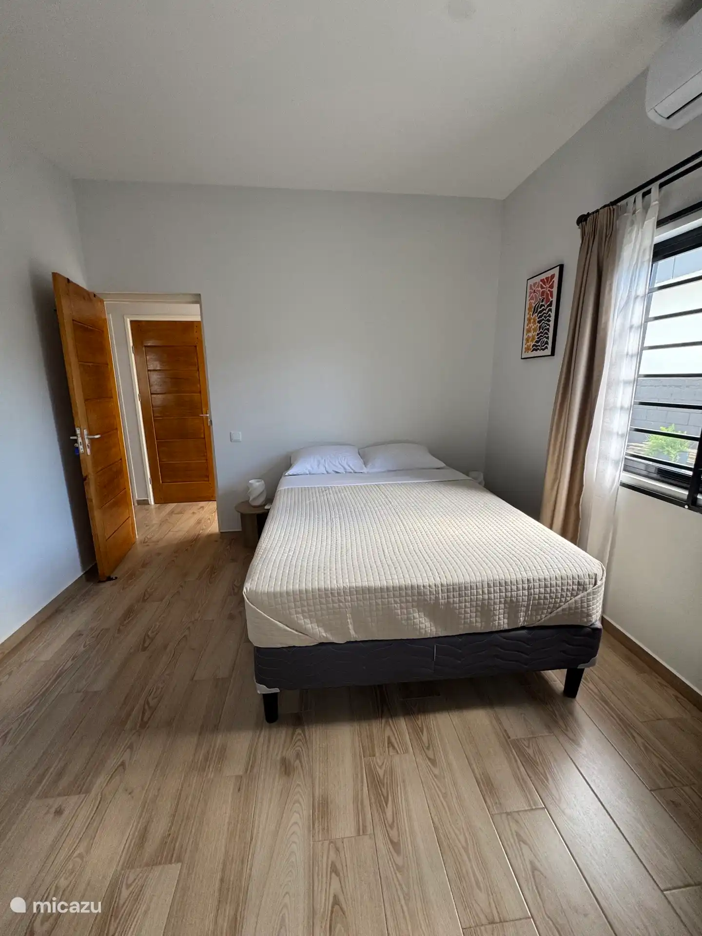 Schlafzimmer 4