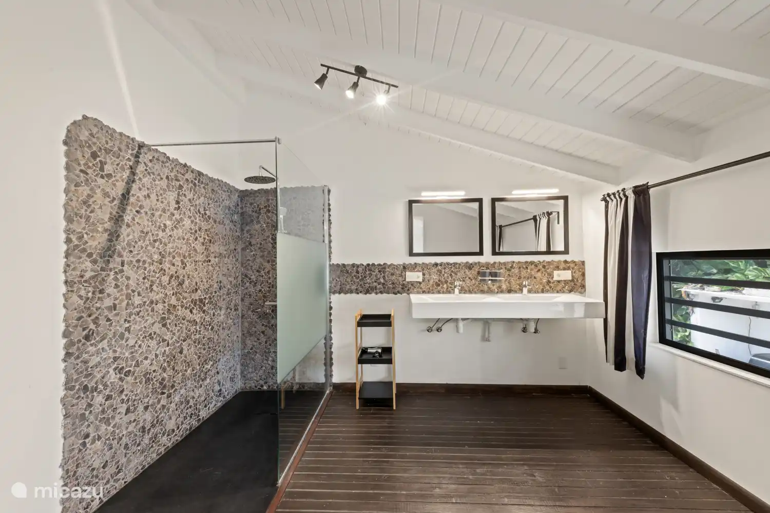 Douche 4e slaapkamer