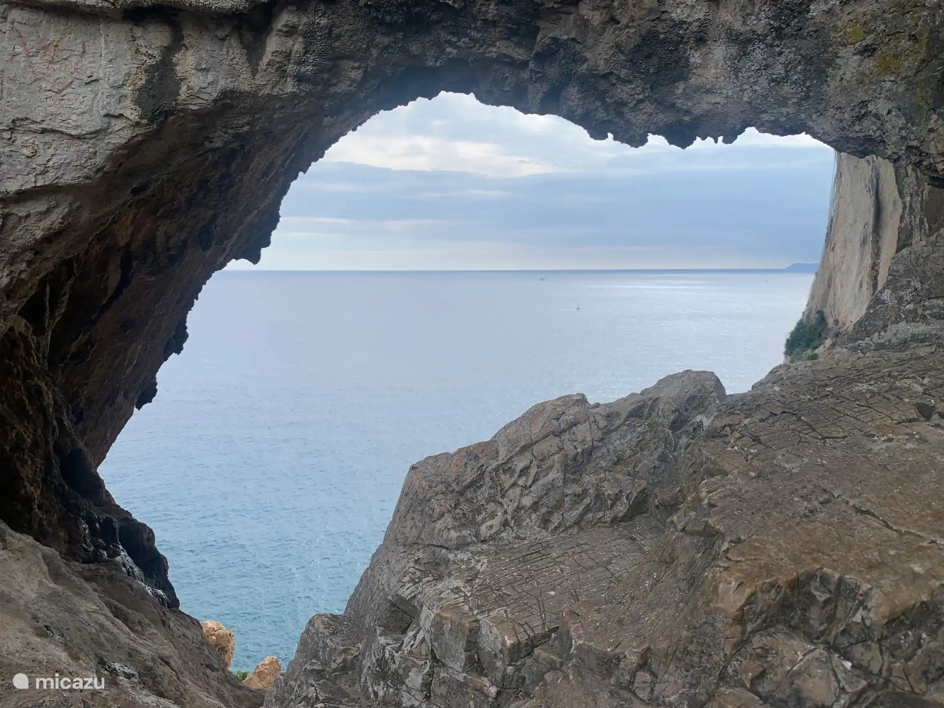 Ein schöner Spaziergang entlang der Küste