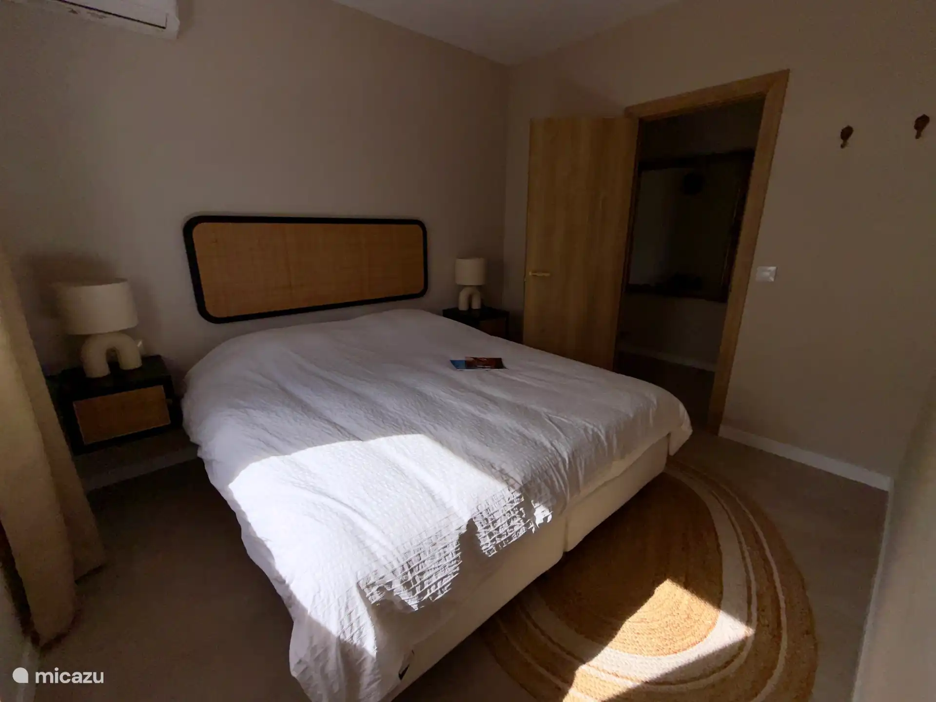 Slaapkamer met 2 persoonsbed