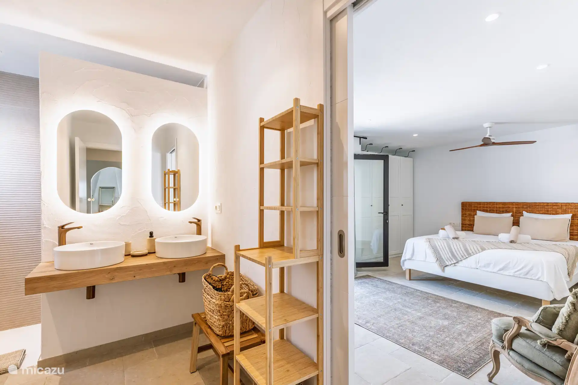 Salle de bain attenante 