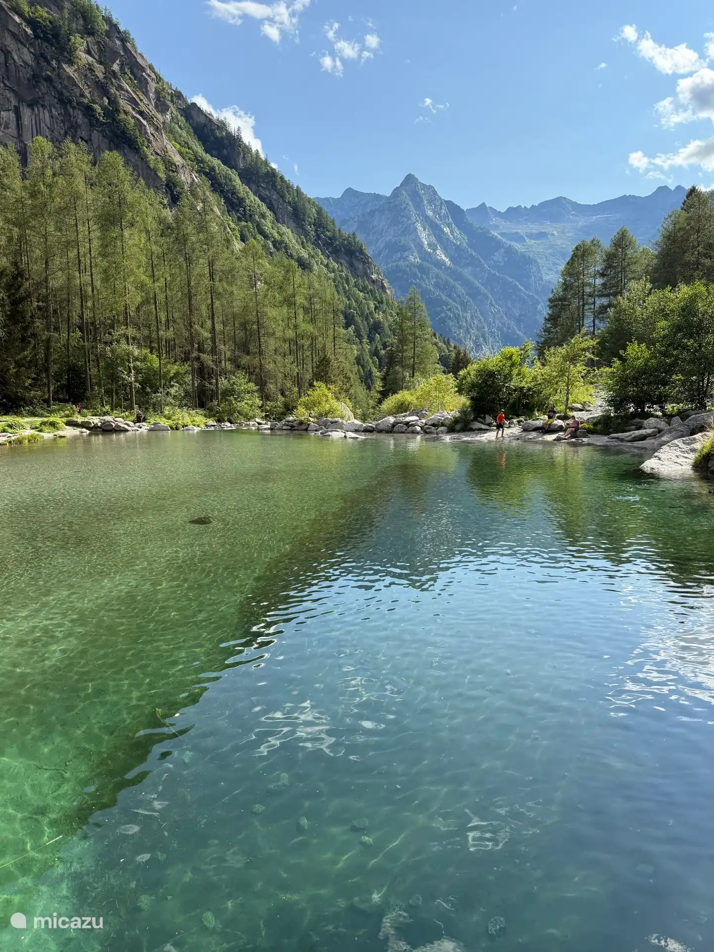 Sehr schöne Wandertour mit Schwimmmöglichkeiten in Val Masino bei 20 Minuten Fahrt