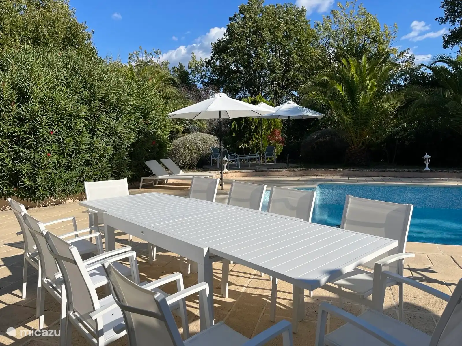 Royale uitschuifbare eettafel