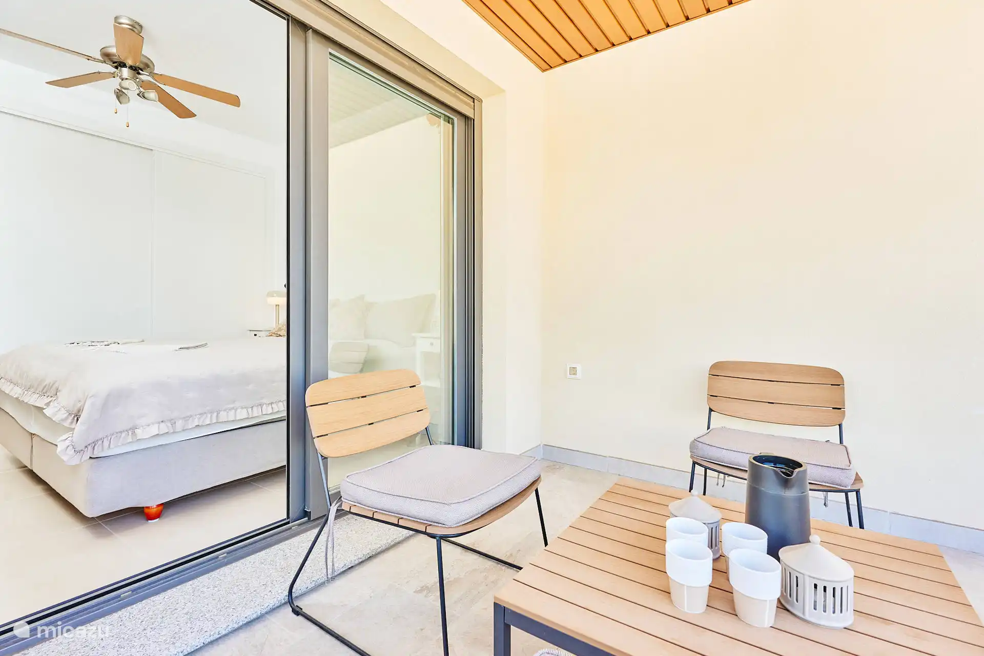 Terrasse nach Schlafzimmer