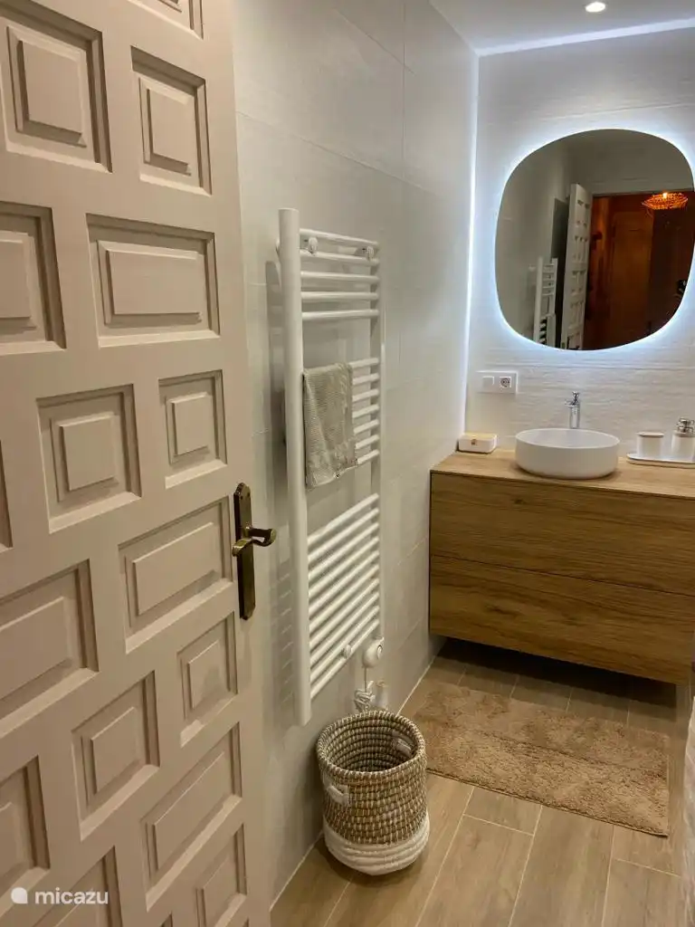 badkamer met inloopdouche