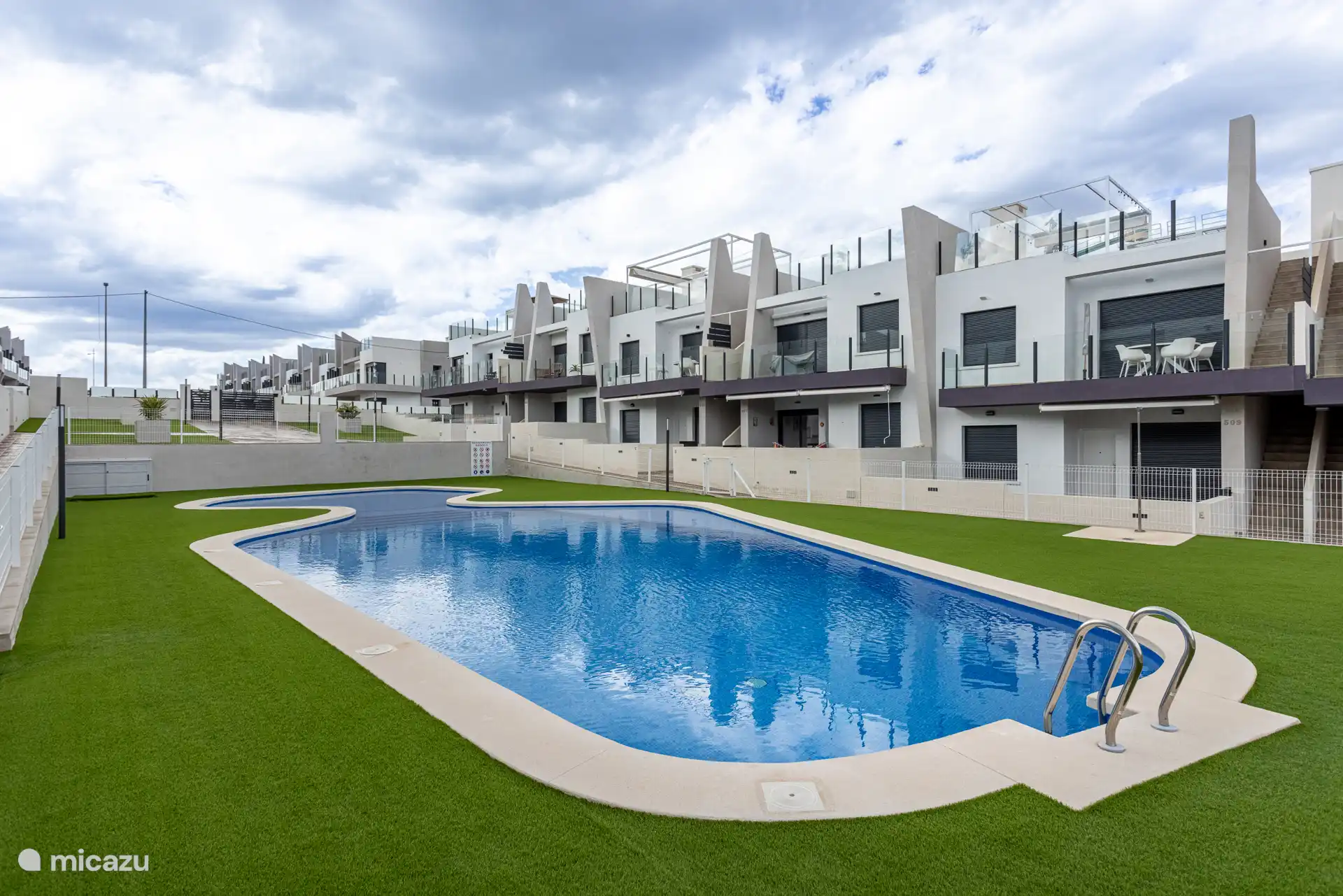 Het gezamenlijke zwembad