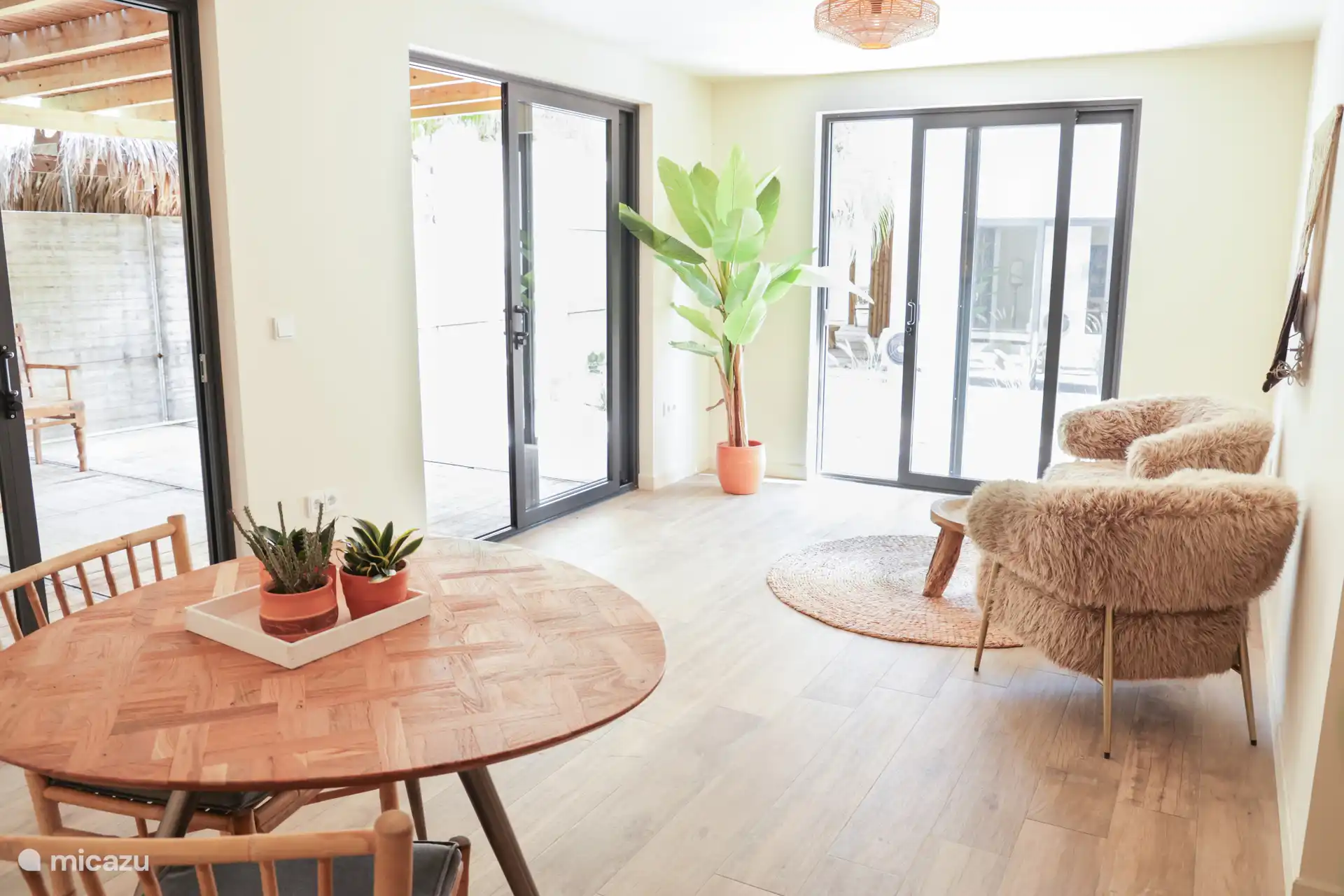 Wohnung 1 & 2 – Wohnzimmer