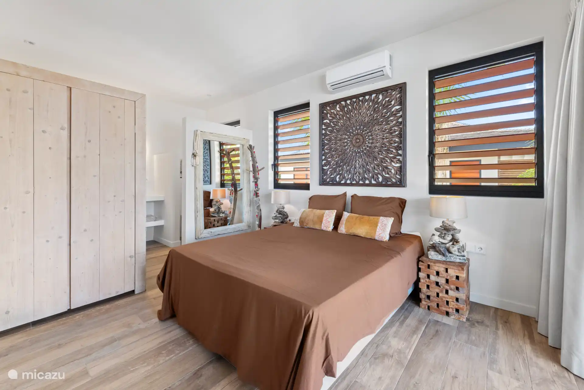 Villa – Schlafzimmer 2 vorne