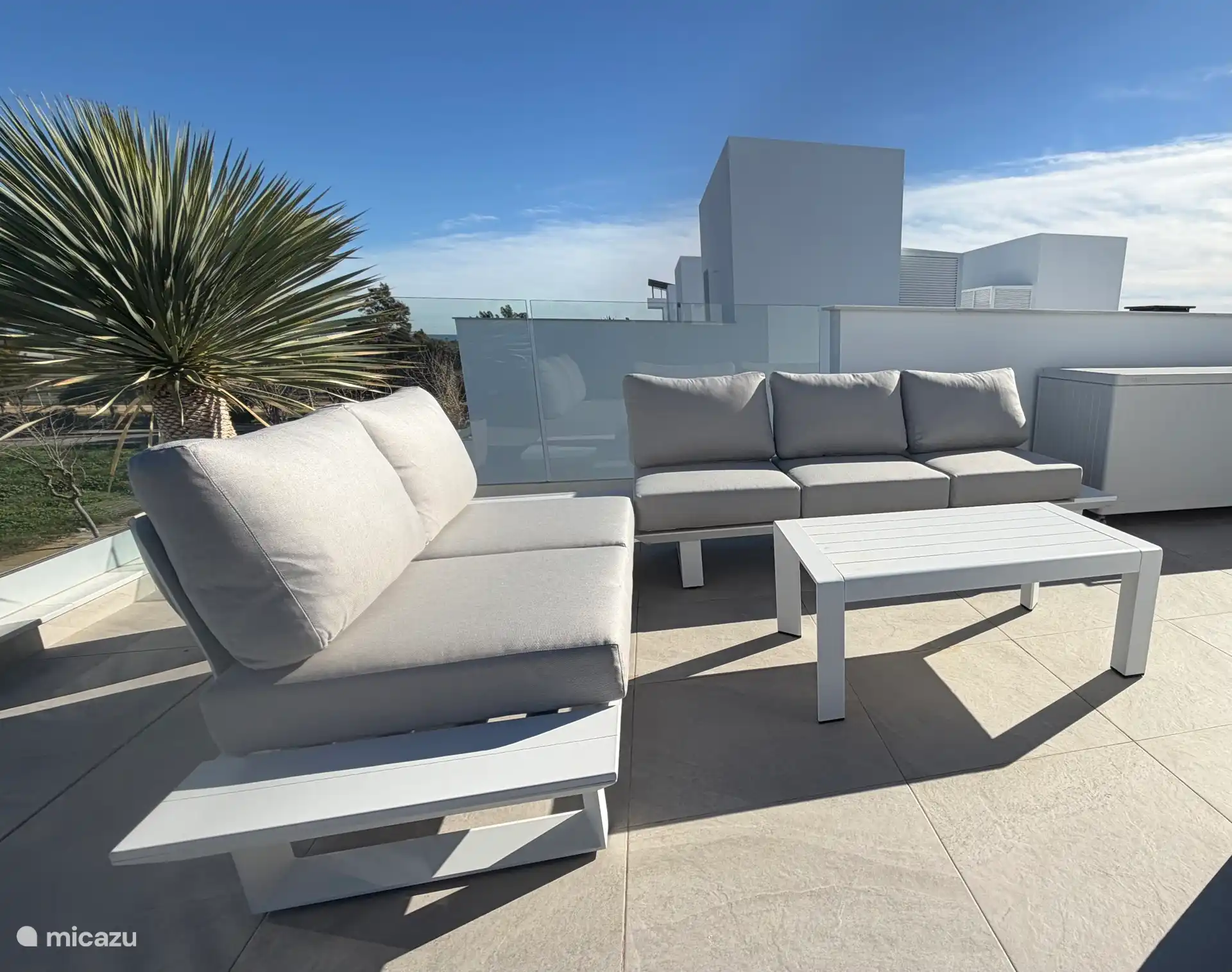 Zithoek bij het solarium ... puur genieten.