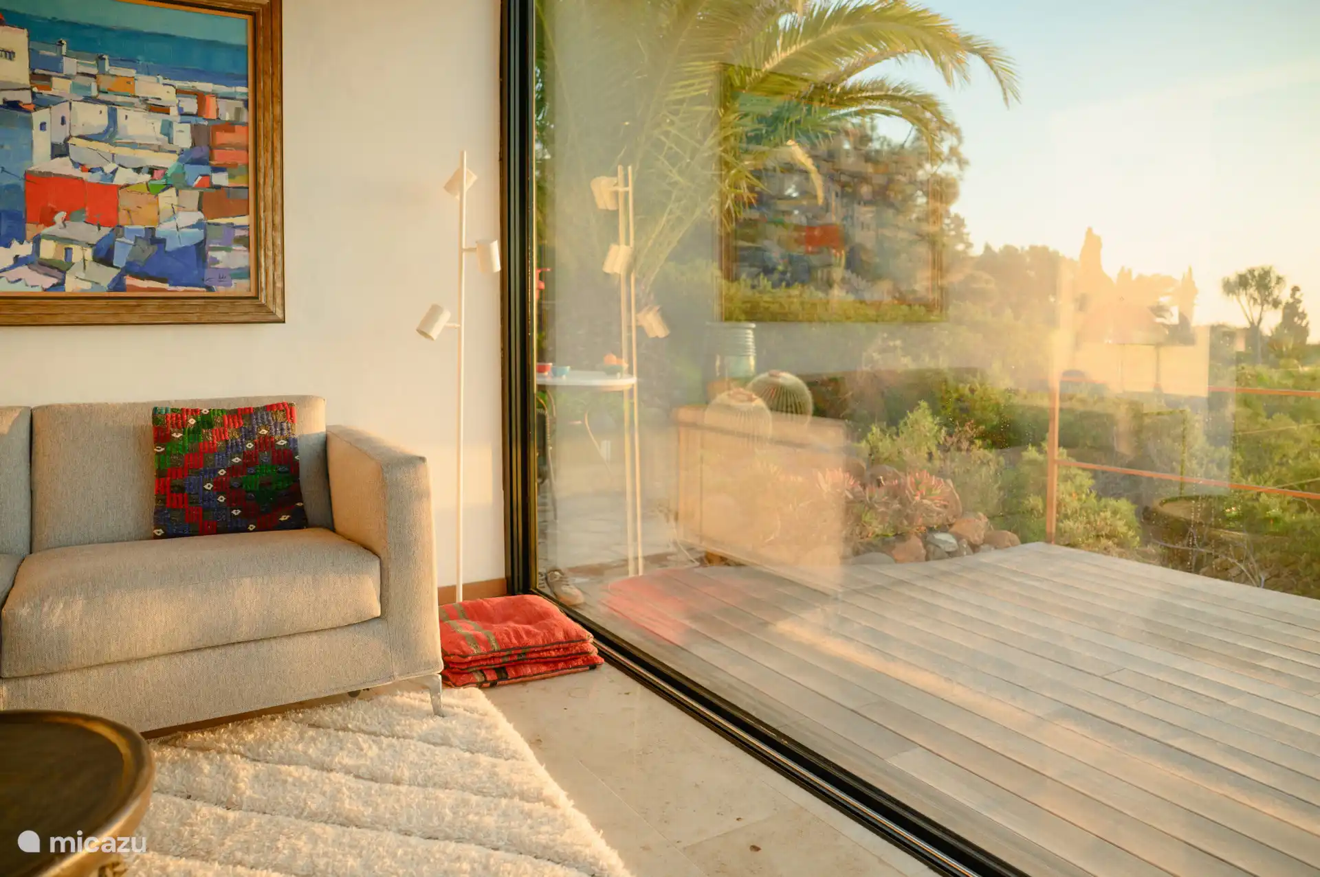 Im Inneren sieht man verschiedene Einflüsse.